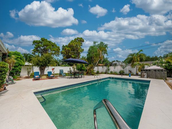 Lovely Bradenton Vacation Home with Private Pool