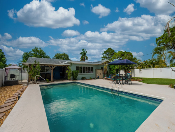 Lovely Bradenton Vacation Home with Private Pool