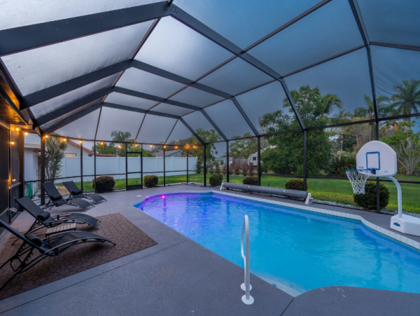 Beautiful Vacation Home with Private Pool & Cinema Room