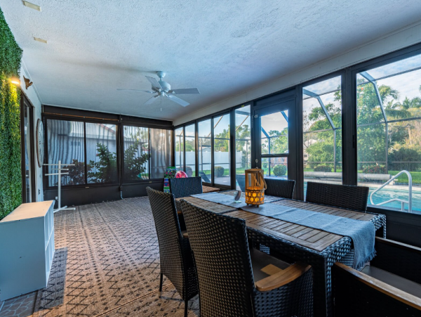 Beautiful Vacation Home with Private Pool & Cinema Room