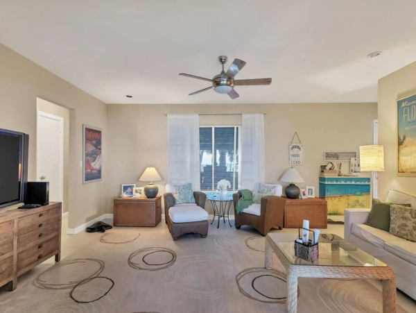 Cozy Vacation Rental Located on the Beach