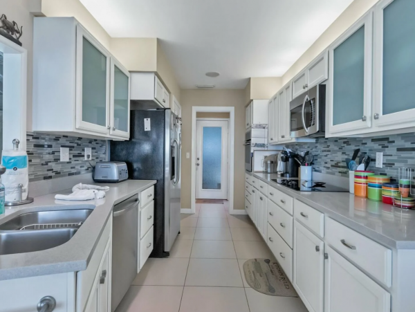 Cozy Vacation Rental Located on the Beach