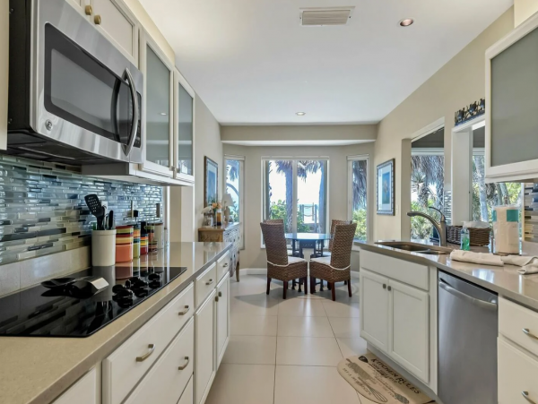 Cozy Vacation Rental Located on the Beach