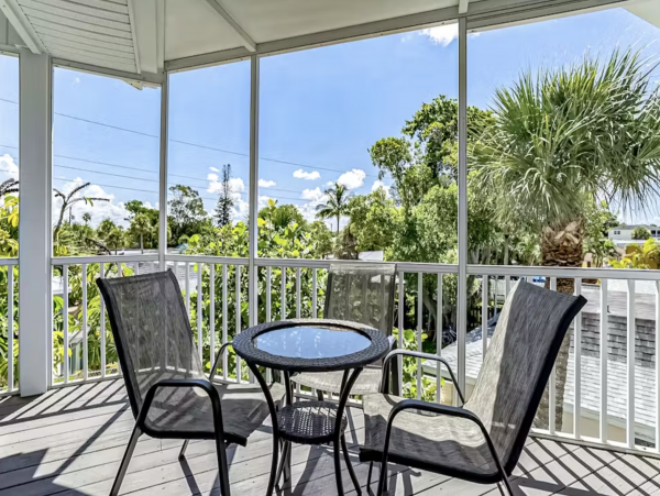 Great for Large Groups 2 Spacious Duplexes in Beautiful Englewood Fl