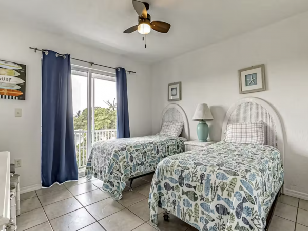 Great for Large Groups 2 Spacious Duplexes in Beautiful Englewood Fl
