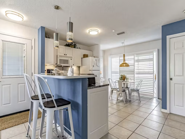 Great for Large Groups 2 Spacious Duplexes in Beautiful Englewood Fl
