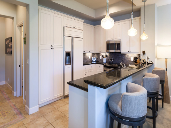 Exquisite Vacation Rental with 2 Bedrooms & Great Amenities
