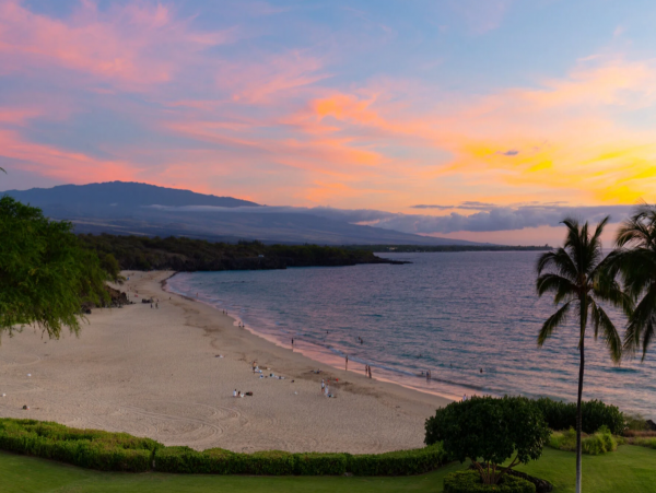 Exquisite Vacation Rental with 2 Bedrooms & Great Amenities