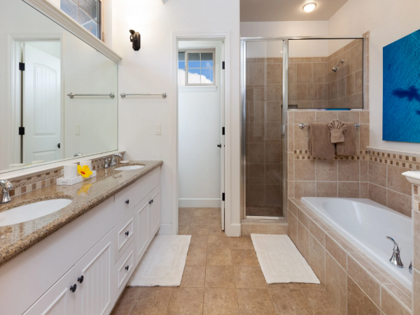 Family-Friendly Waimea Home with Beach Access