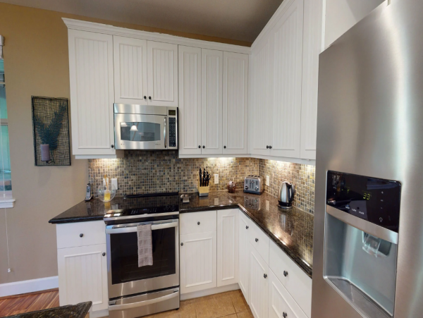 Family-Friendly Waimea Home with Beach Access