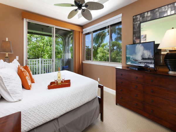 Family-Friendly Waimea Home with Beach Access