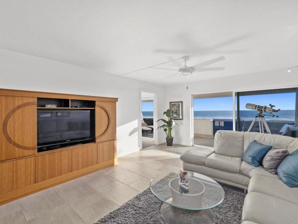 Lovely Vacation Rental in Siesta Key with Ocean Views