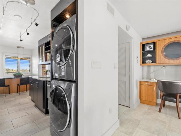 Lovely Vacation Rental in Siesta Key with Ocean Views