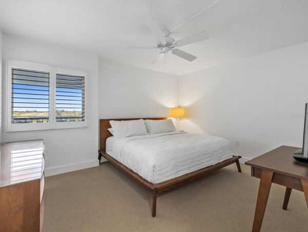 Lovely Vacation Rental in Siesta Key with Ocean Views