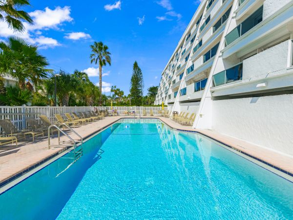 Lovely Vacation Rental in Siesta Key with Ocean Views