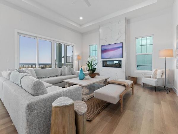 Luxurious Beach Home with Private & Communal Pool