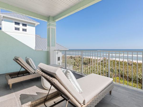 Luxurious Beach Home with Private & Communal Pool