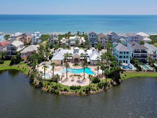 Luxurious Beach Home with Private & Communal Pool
