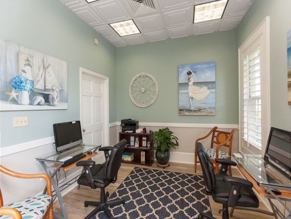 Spectacular 6-Bdm Beach Home with Pool Steps to the Beach in Cinnamon Beach