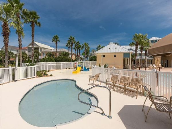 Spectacular 6-Bdm Beach Home with Pool Steps to the Beach in Cinnamon Beach