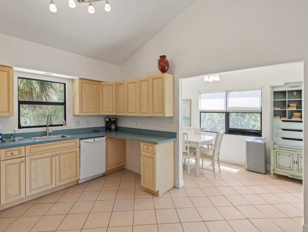 Spacious Cottage with 2 Bedrooms in Captiva Island