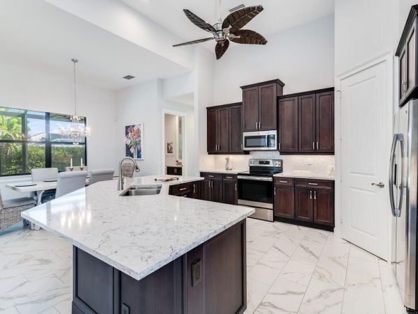 Stunning 3 Bed Plus Den Pool Home Contemporary Living in Marco Island