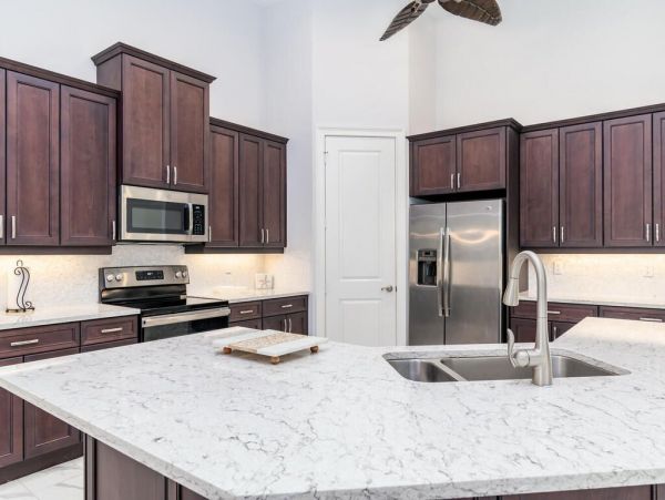 Stunning 3 Bed Plus Den Pool Home Contemporary Living in Marco Island