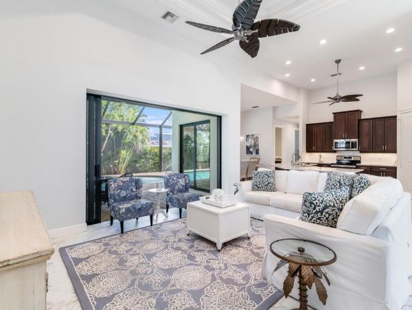 Stunning 3 Bed Plus Den Pool Home Contemporary Living in Marco Island