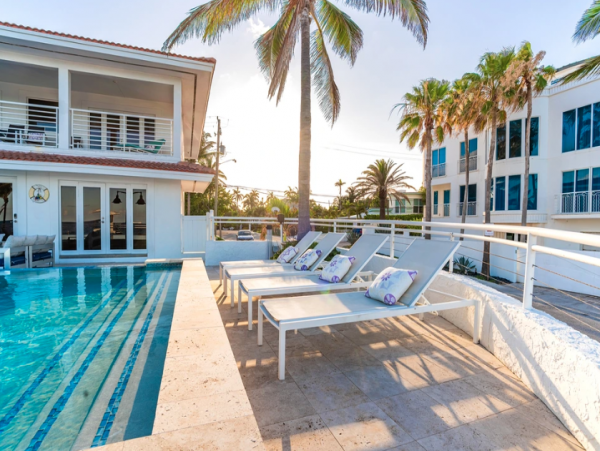 Fort Lauderdale Luxury Beachfront Vacation Home Four Bedroom Private Pool & Spa