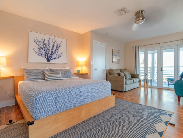Fort Lauderdale Luxury Beachfront Vacation Home Four Bedroom Private Pool & Spa