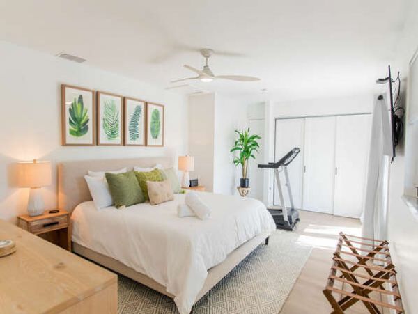 Dream Vacation Home with Pool & Spa in Naples Park Sleeps 8 Guests