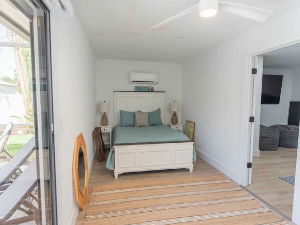 Dream Vacation Home with Pool & Spa in Naples Park Sleeps 8 Guests