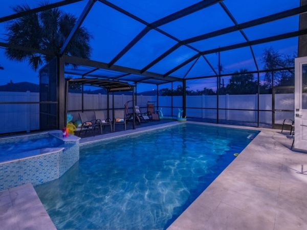 Luxury Four Bedroom Vacation Rental Home in Naples