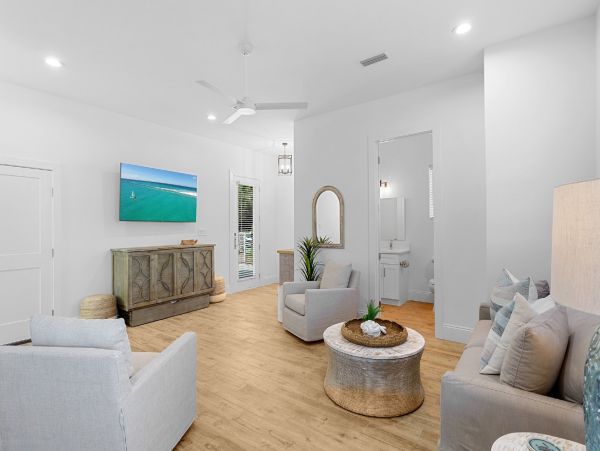 Stunning Five Bedroom Vacation Rental Home in Seagrove Beach