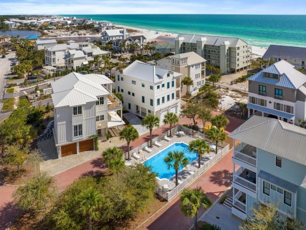 Stunning Five Bedroom Vacation Rental Home in Seagrove Beach