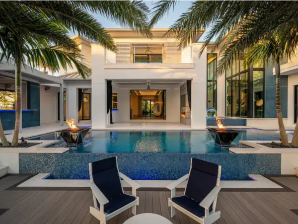 Luxury Waterfront Home in Naples with Gulf Access