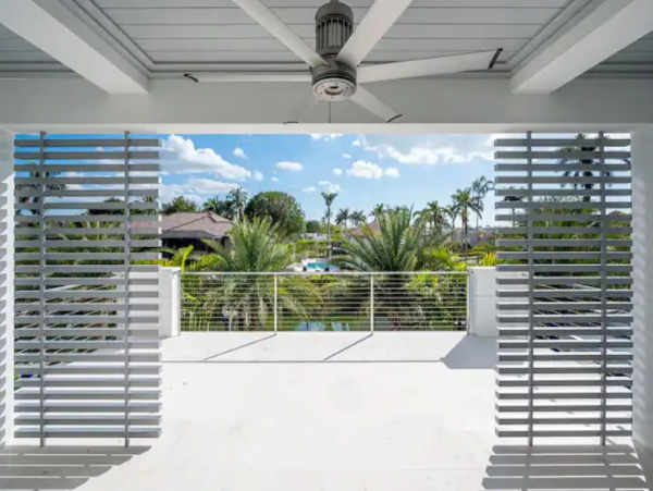 Luxury Waterfront Home in Naples with Gulf Access