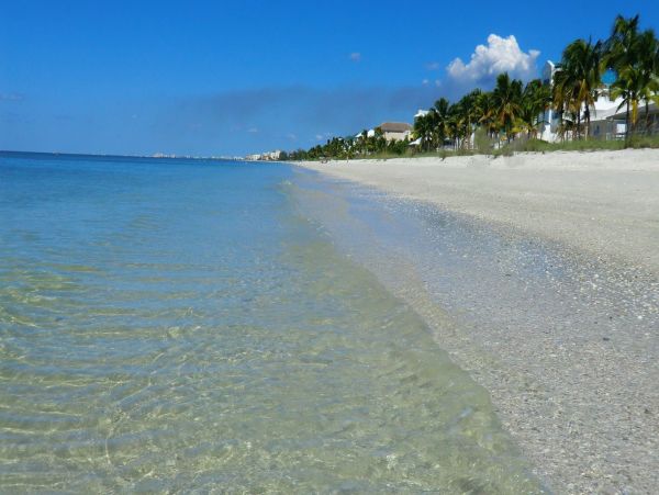 Luxury Waterfront Home in Naples with Gulf Access