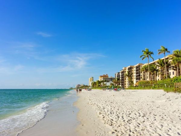Luxury Waterfront Home in Naples with Gulf Access