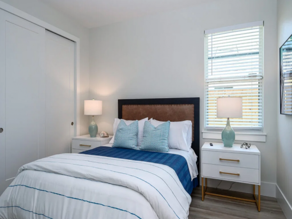 Your Perfect Coastal 4-Bdm Retreat Near 2 Beaches in Naples
