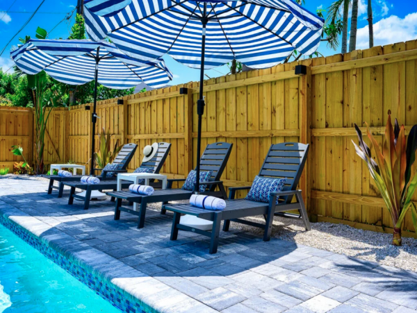Your Perfect Coastal 4-Bdm Retreat Near 2 Beaches in Naples