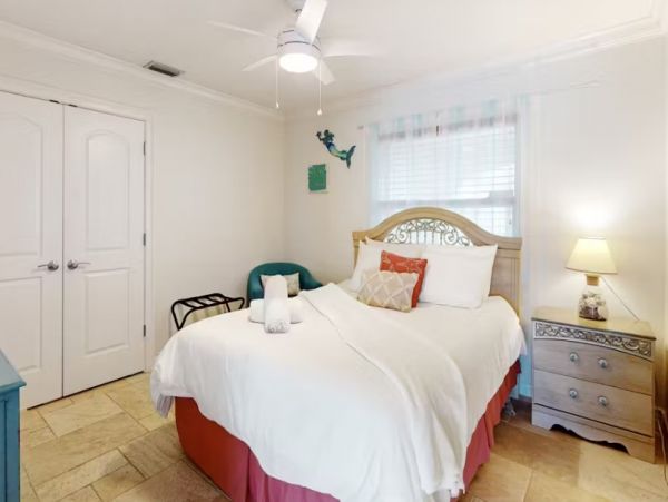 Apollo Beach Vacation Rental Waterfront 3 Bedroom Home with Pool & Dock