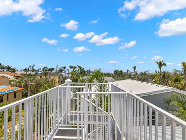 Modern Luxury Home with Private Heated Pool in Captiva Island