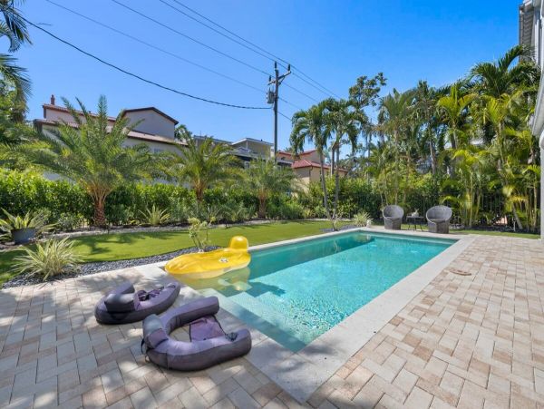 Modern Luxury Home with Private Heated Pool in Captiva Island