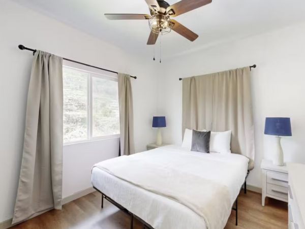 Mountain View Two Bedroom Guest House in Honolulu