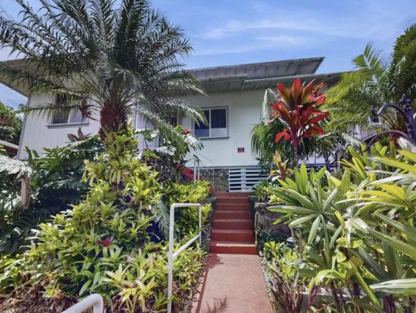 Mountain View Two Bedroom Guest House in Honolulu