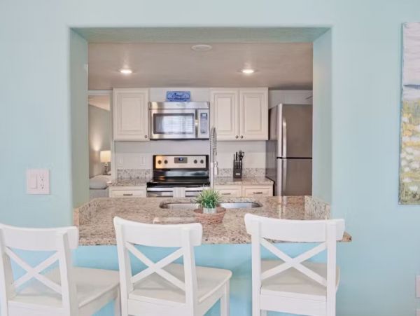 Walk to Beach Four Bedroom Duplex in Bradenton Beach