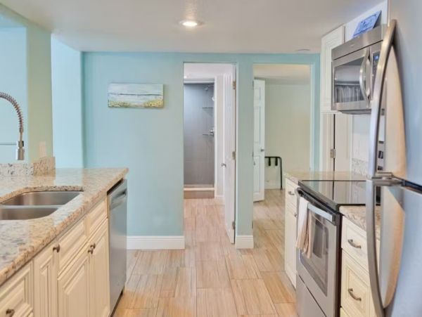Walk to Beach Four Bedroom Duplex in Bradenton Beach