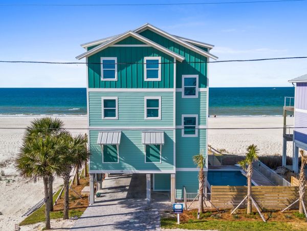 Oceanfront Luxury - 6BR Home with Pool, Hot Tub & Adventure Gear Credit