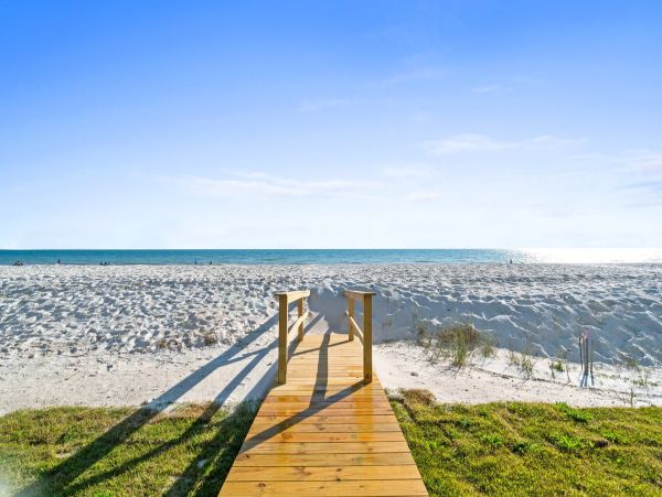 Oceanfront Luxury - 6BR Home with Pool, Hot Tub & Adventure Gear Credit
